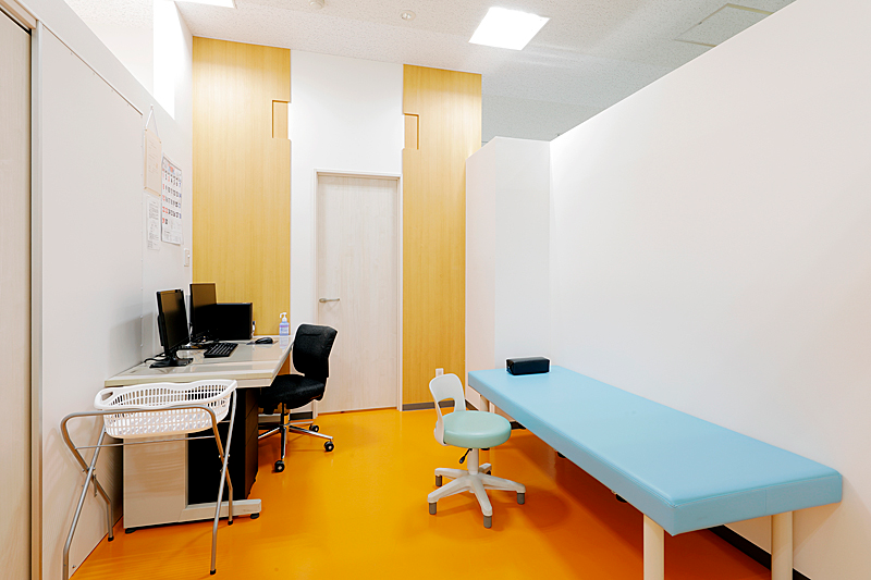 1F 発熱外来用 診察室